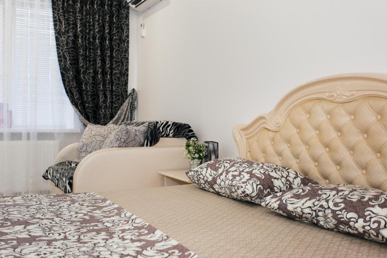 De Luxe Apartments Centr Illinskaya Sumy Exterior foto
