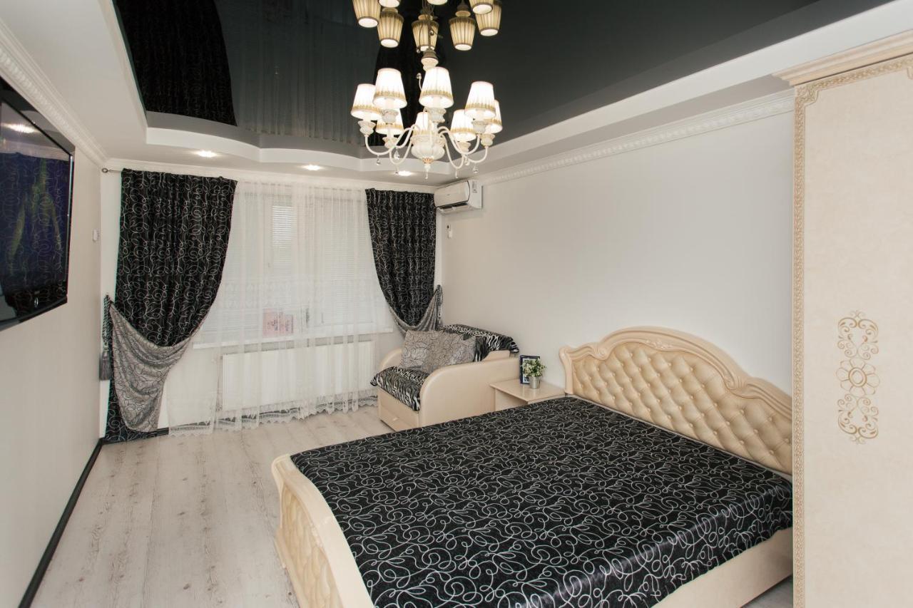 De Luxe Apartments Centr Illinskaya Sumy Exterior foto