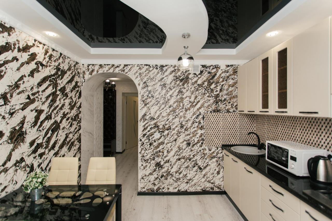 De Luxe Apartments Centr Illinskaya Sumy Exterior foto